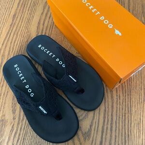 Rocket Dog Black Flip Flops